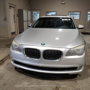 2012 BMW 750 XI