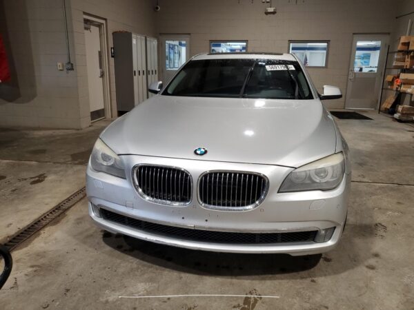 2012 BMW 750 XI