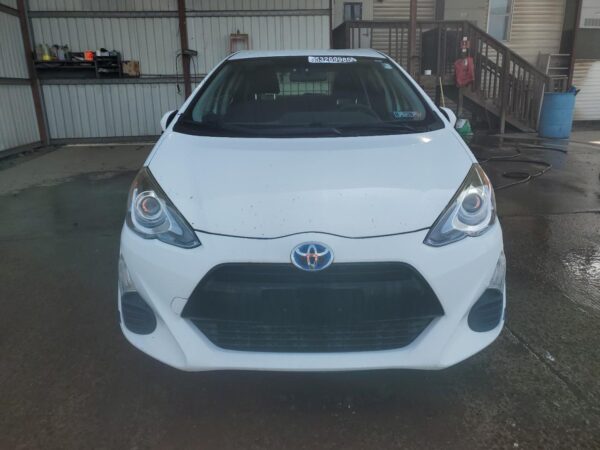 2016 TOYOTA PRIUS C