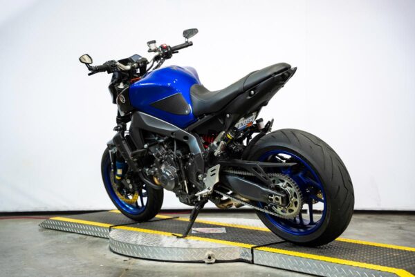 2021 Yamaha MT-09 - Image 4