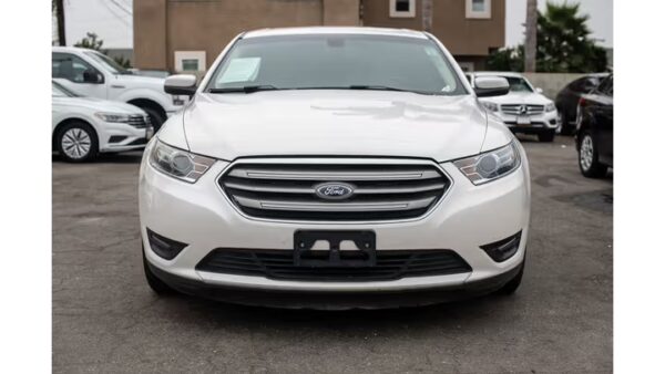 2018 Ford Taurus SEL FWD