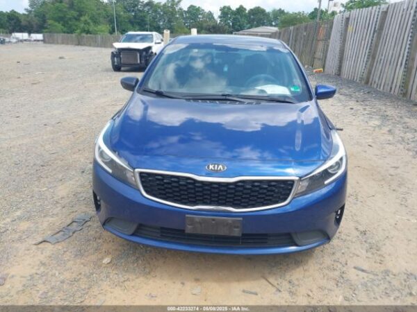 2017 KIA FORTE LX D Sedan